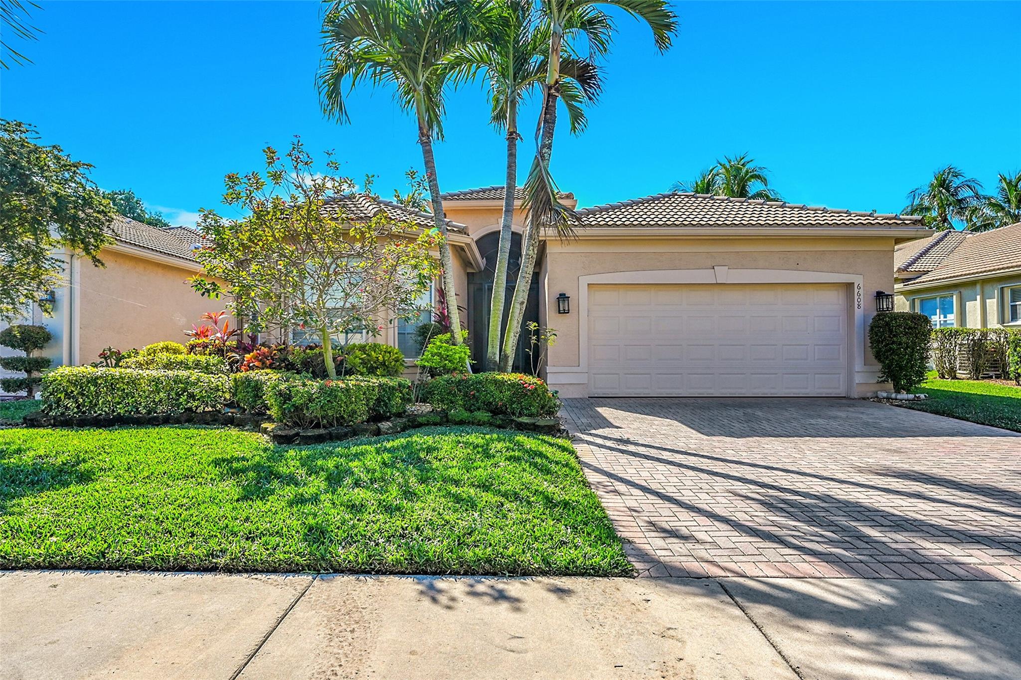 6608 Hermosa Beach Ln