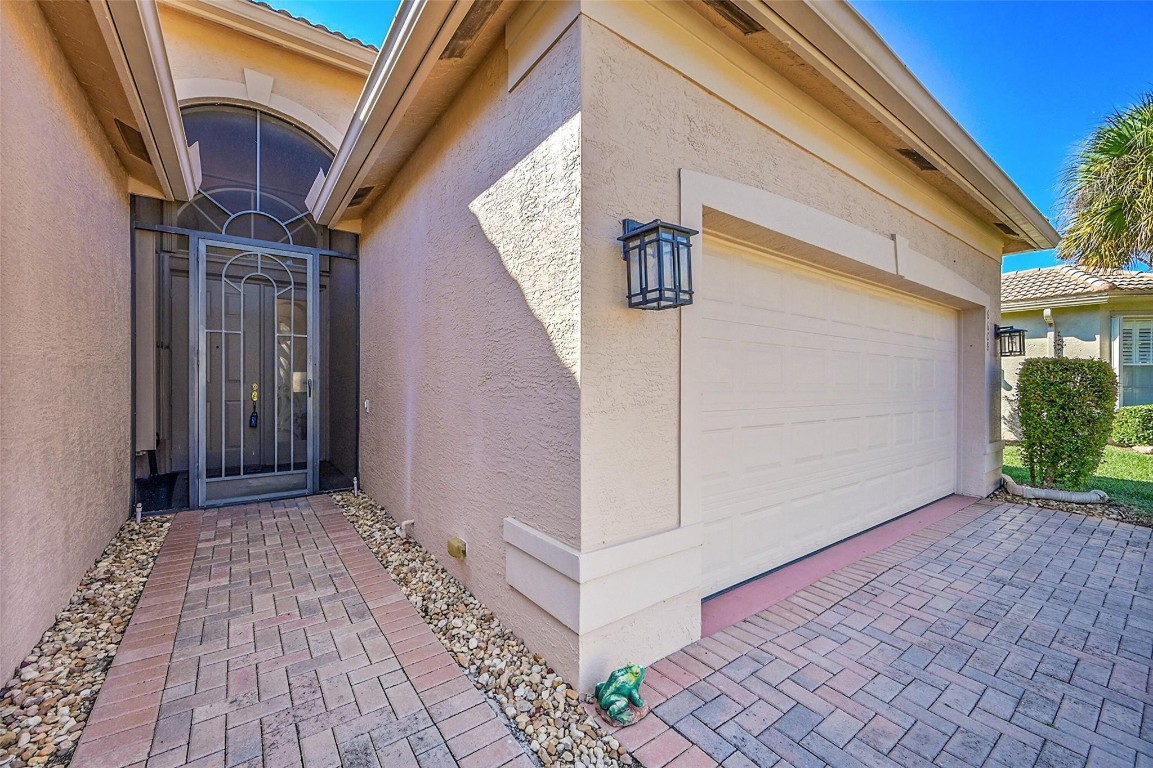 6608 Hermosa Beach Ln