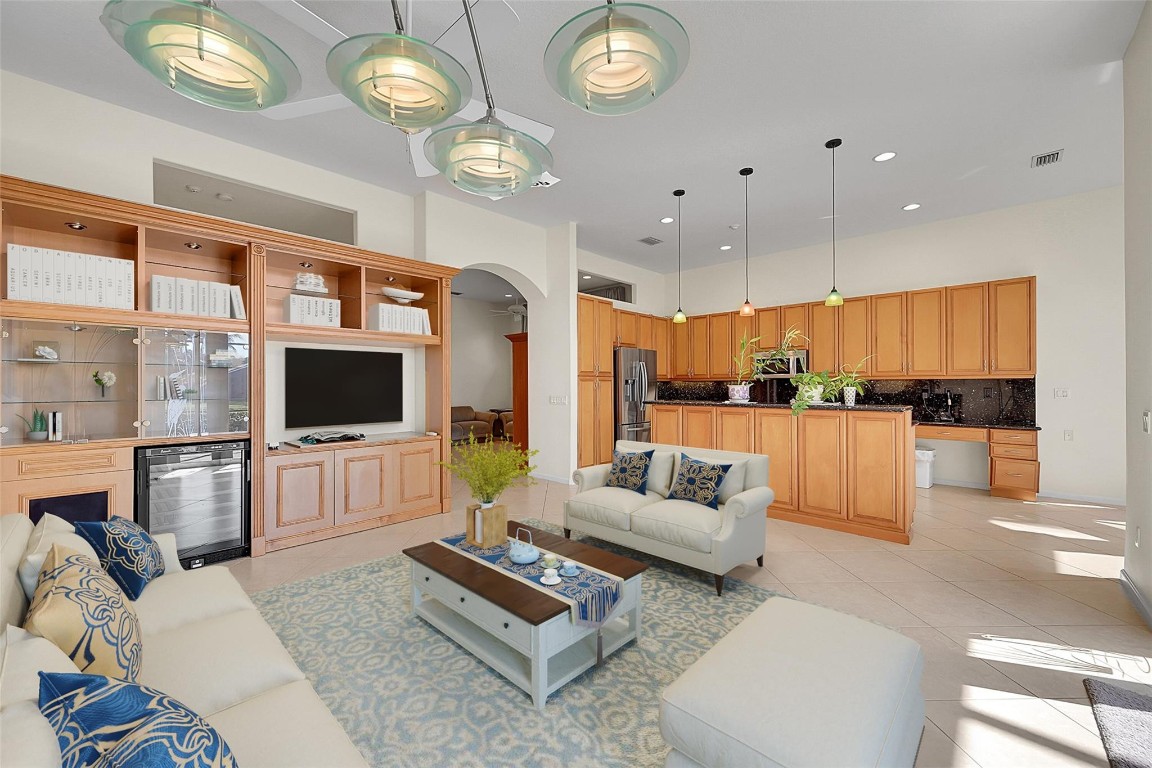 6608 Hermosa Beach Ln
