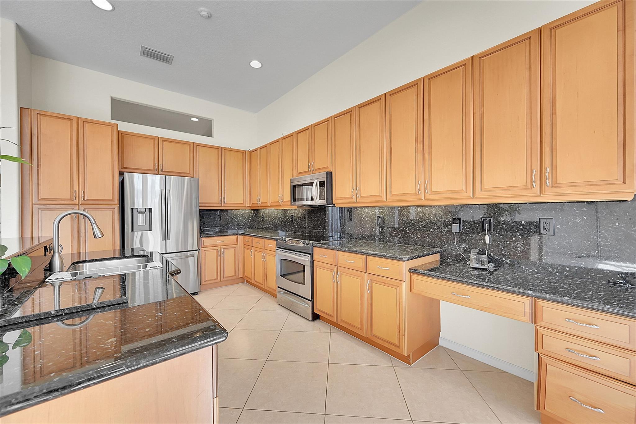 6608 Hermosa Beach Ln