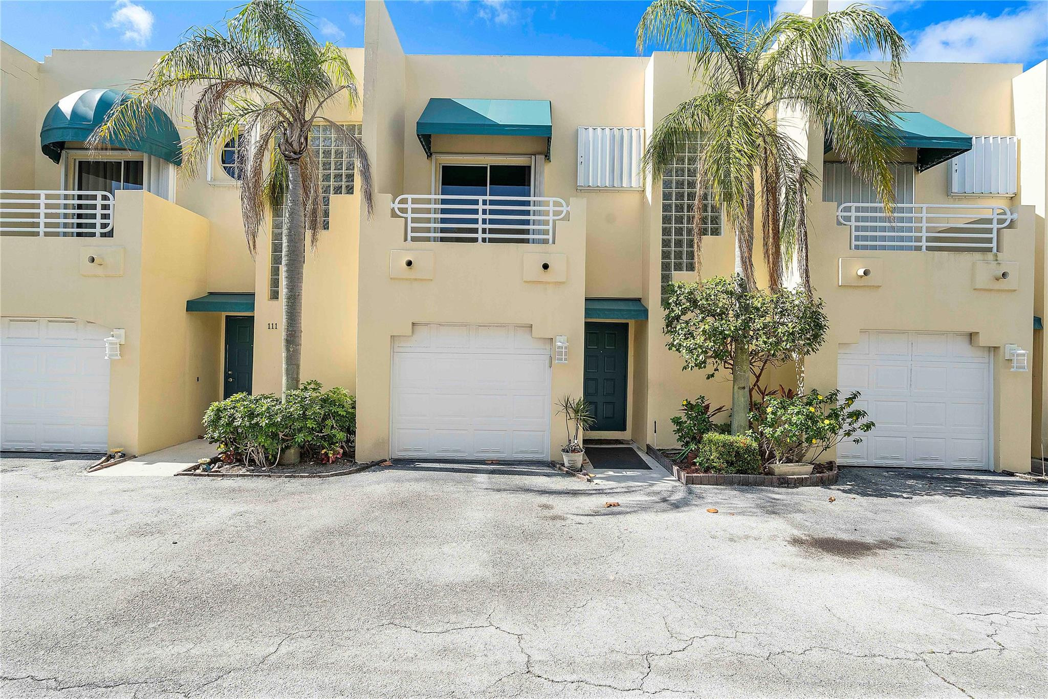 3213 NE 16th St 110