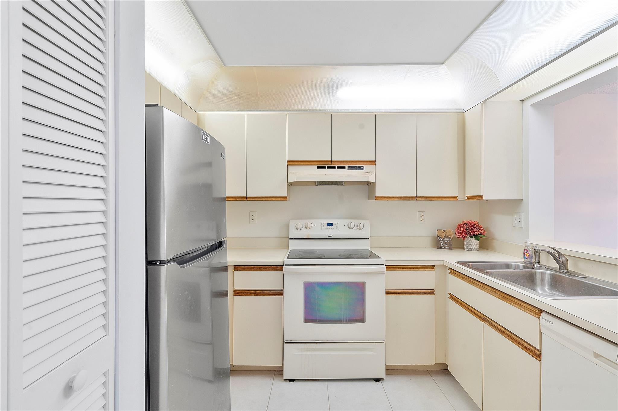 3213 NE 16th St 110