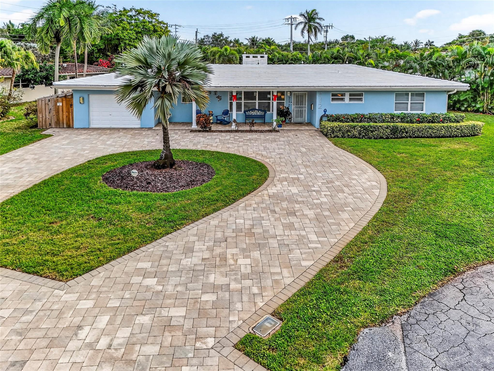 712 NW 29th Court