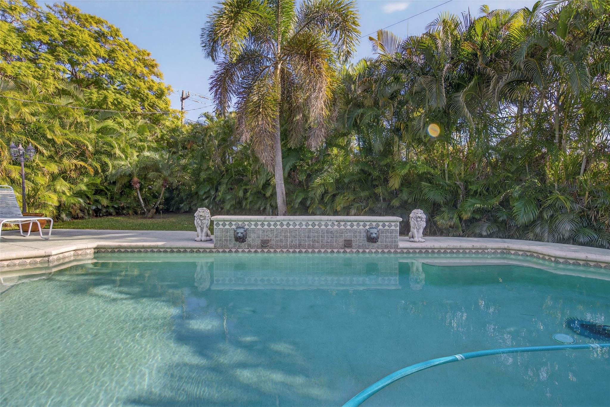 712 NW 29th Court