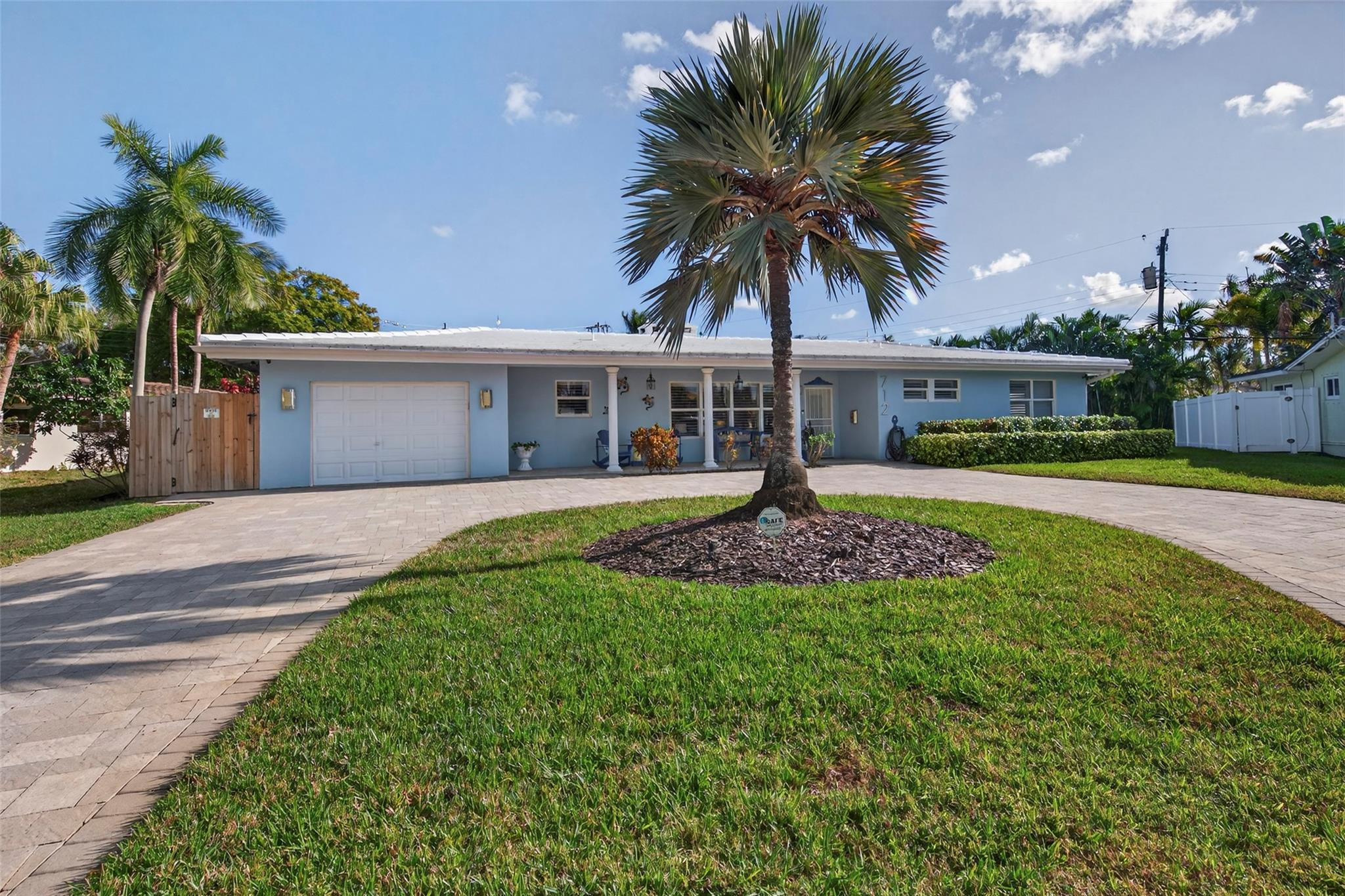 712 NW 29th Court