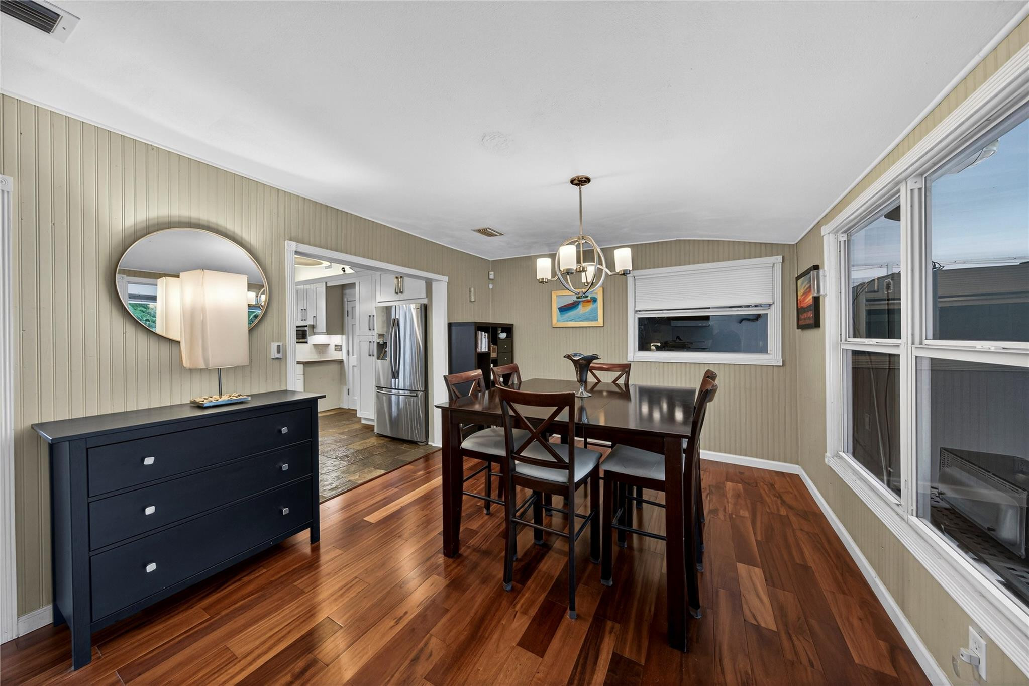 712 NW 29th Court