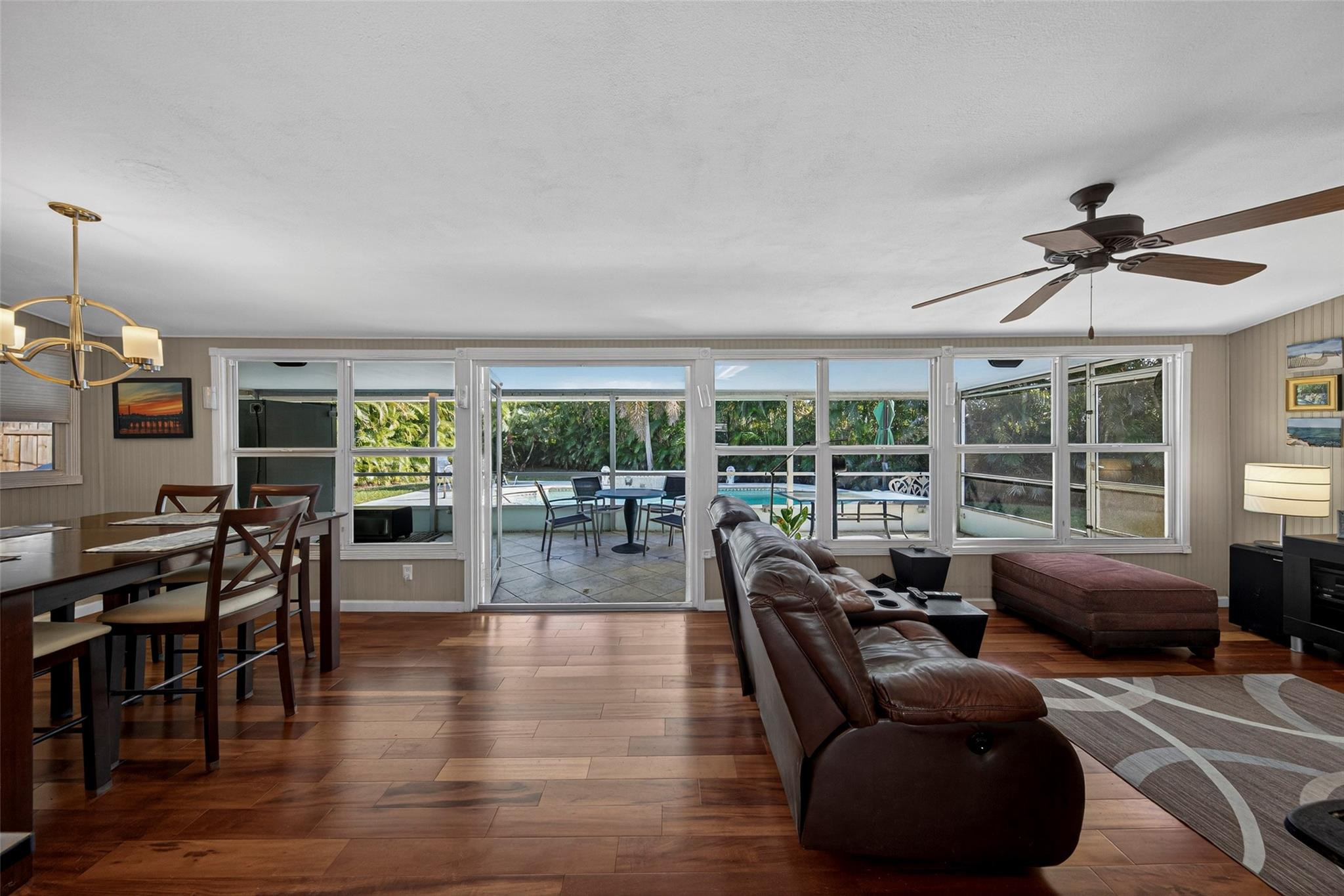 712 NW 29th Court