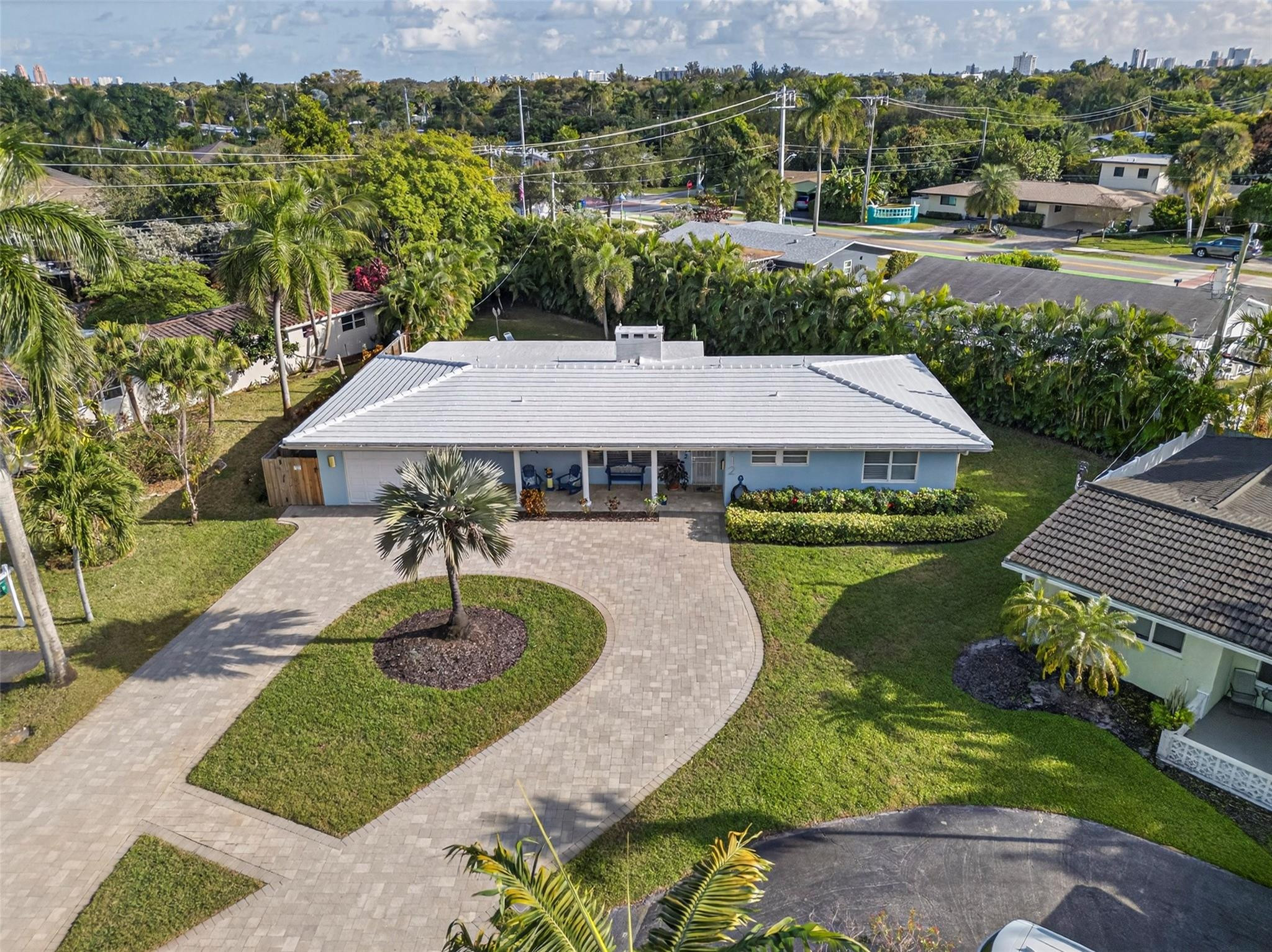 712 NW 29th Court