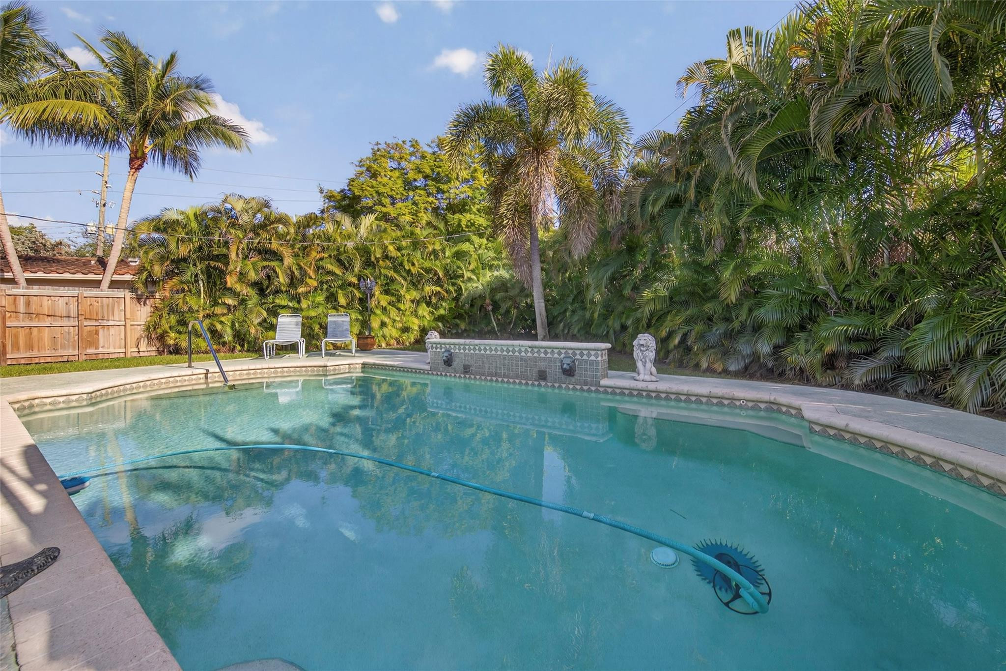 712 NW 29th Court