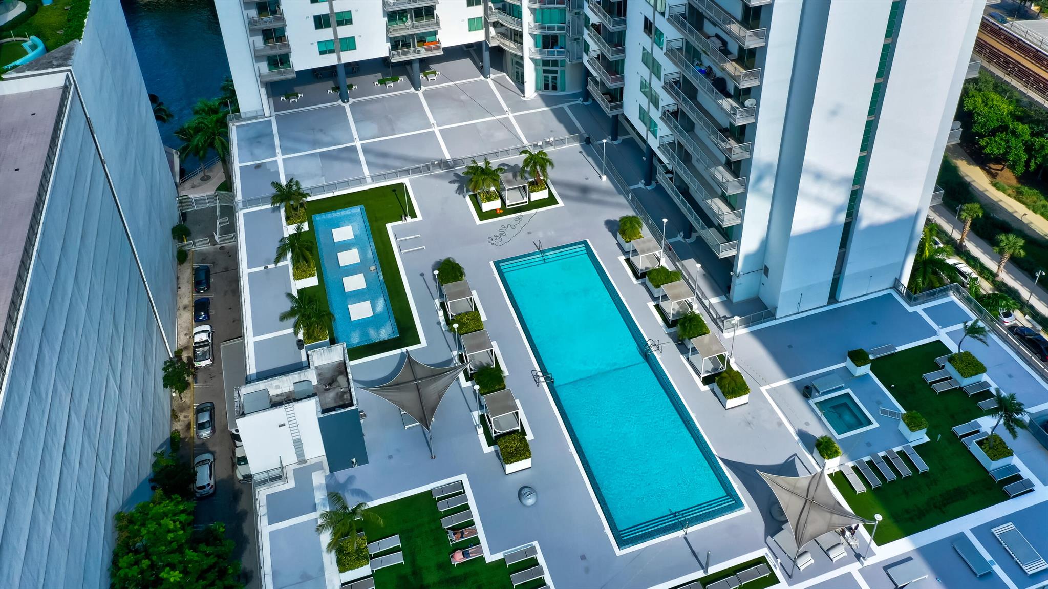 690 SW 1st Court 1901