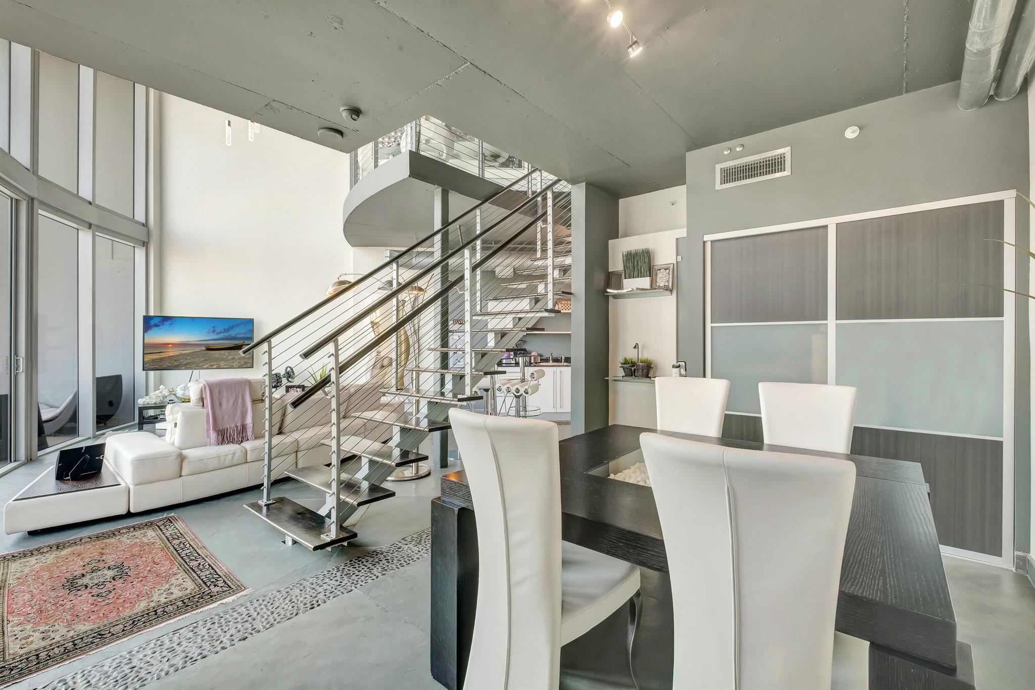 690 SW 1st Court 1901