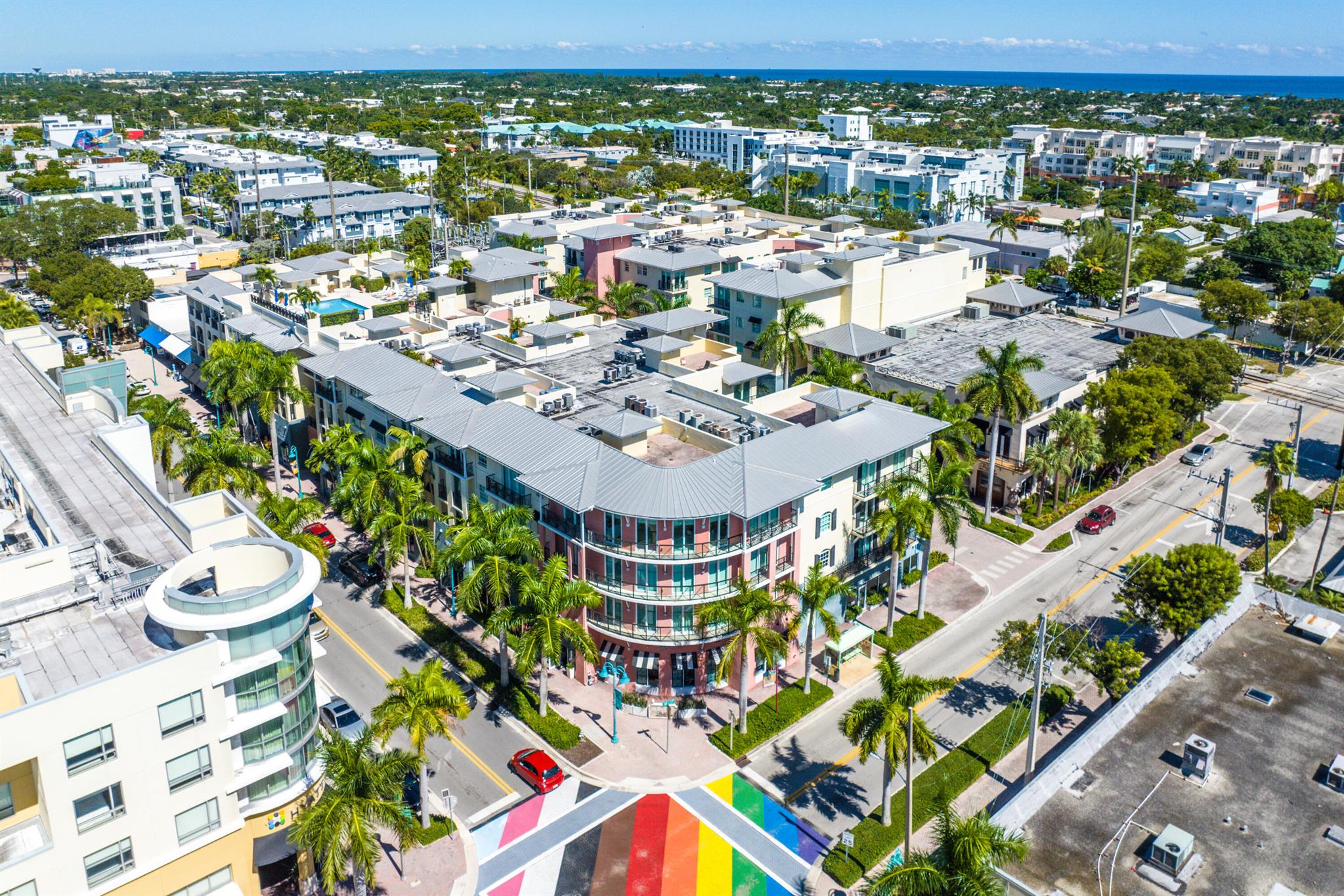 225 NE 1st Street 311