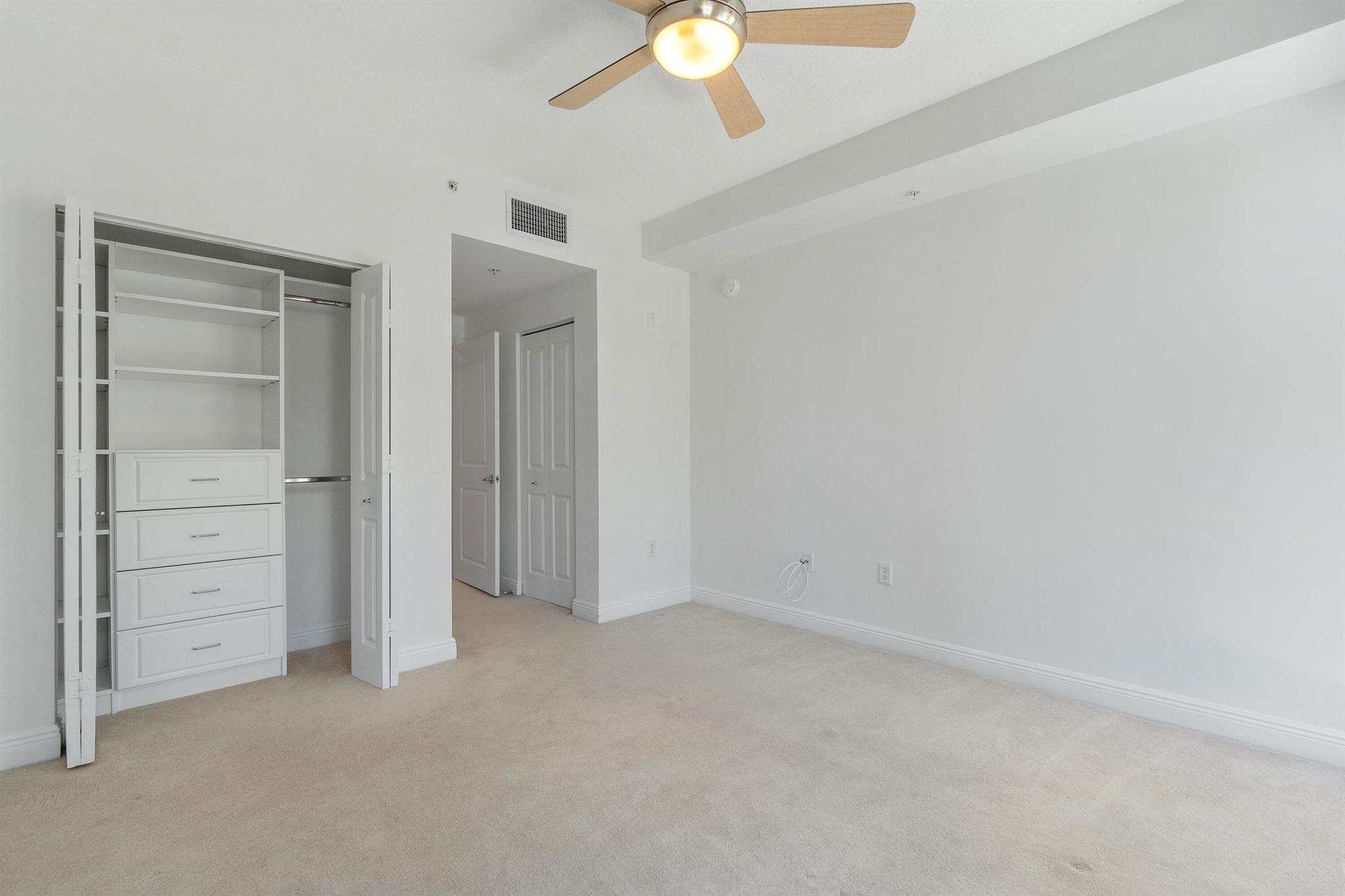 225 NE 1st Street 311