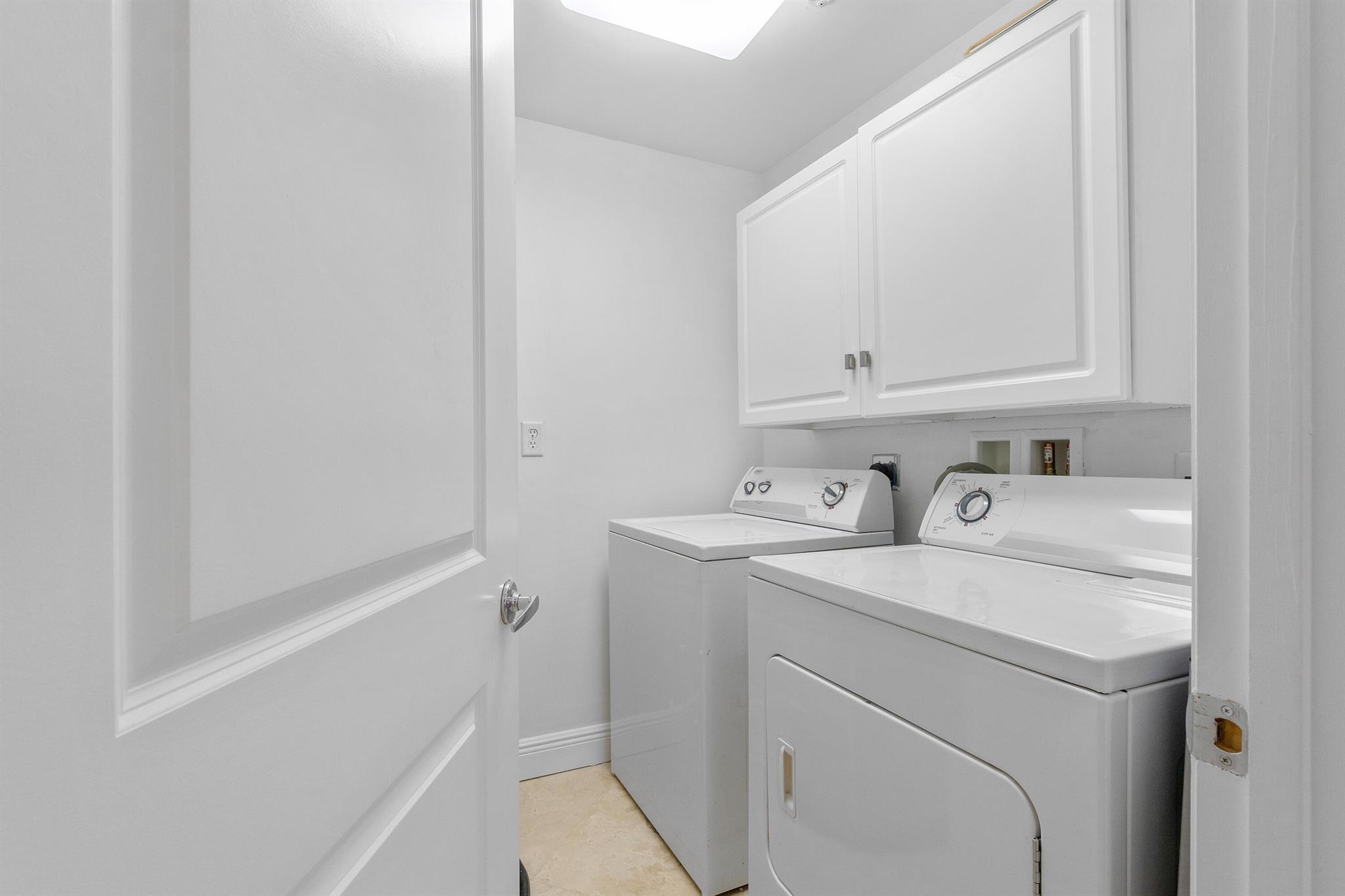 225 NE 1st Street 311