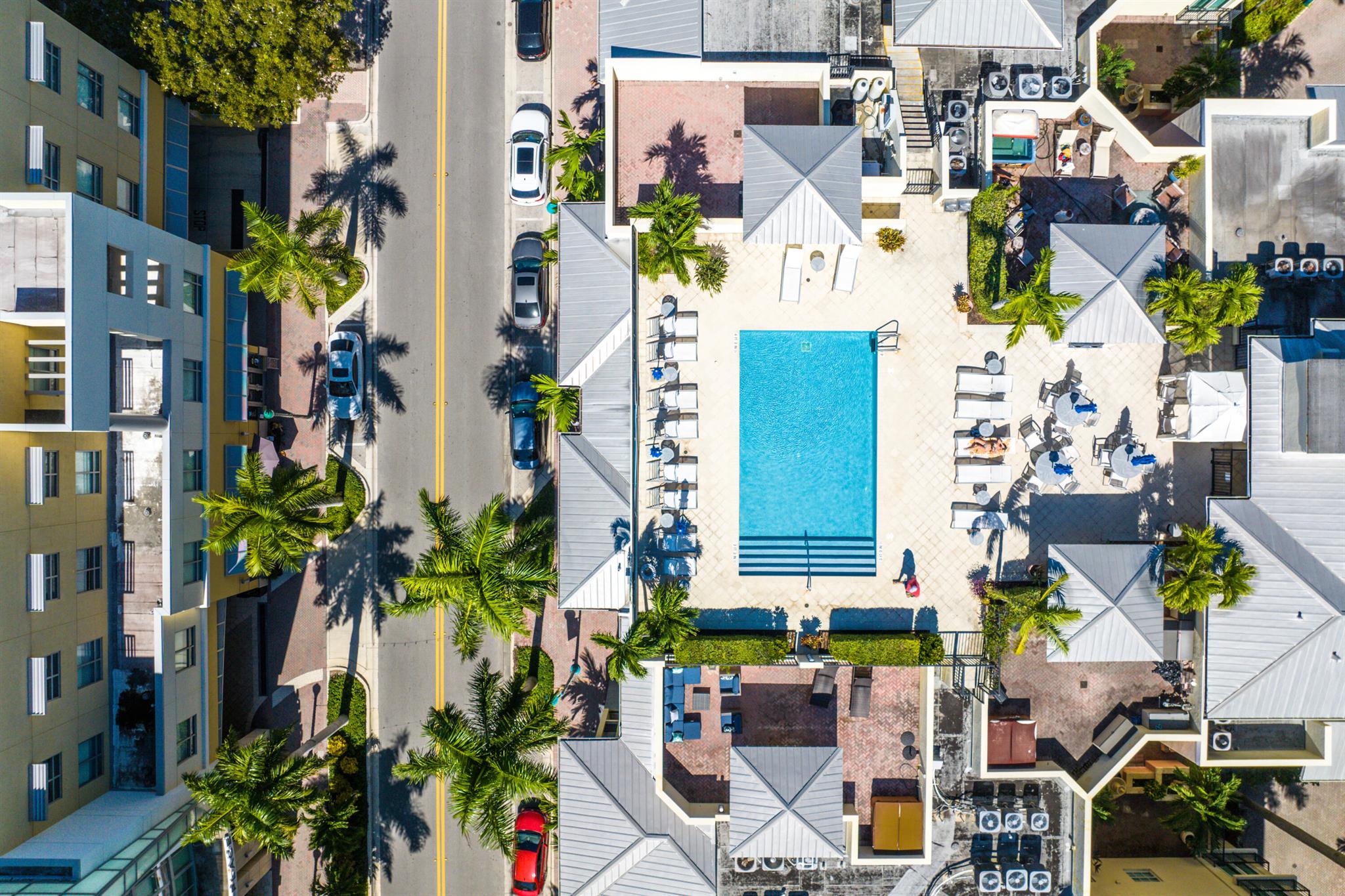 225 NE 1st Street 311