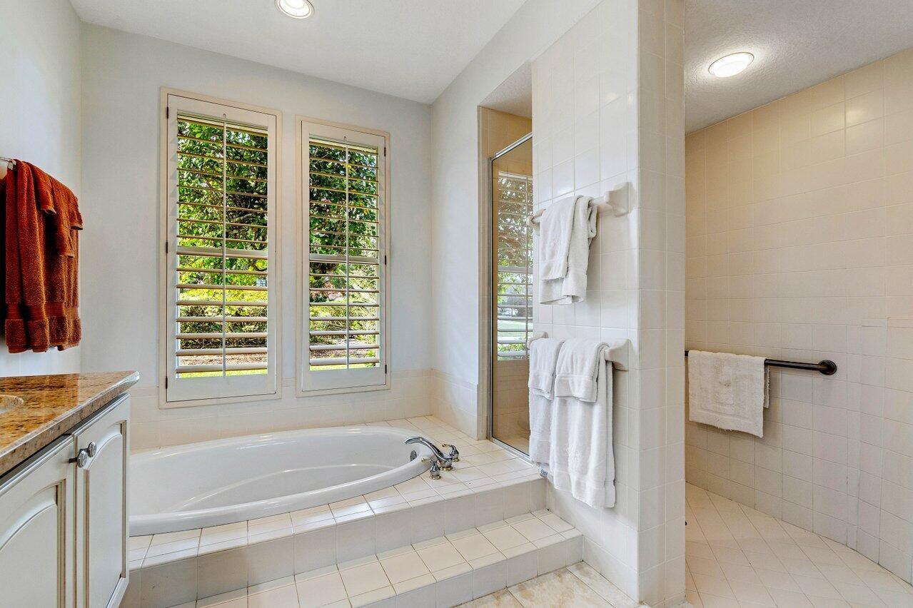 1220 NW Winters Creek Road