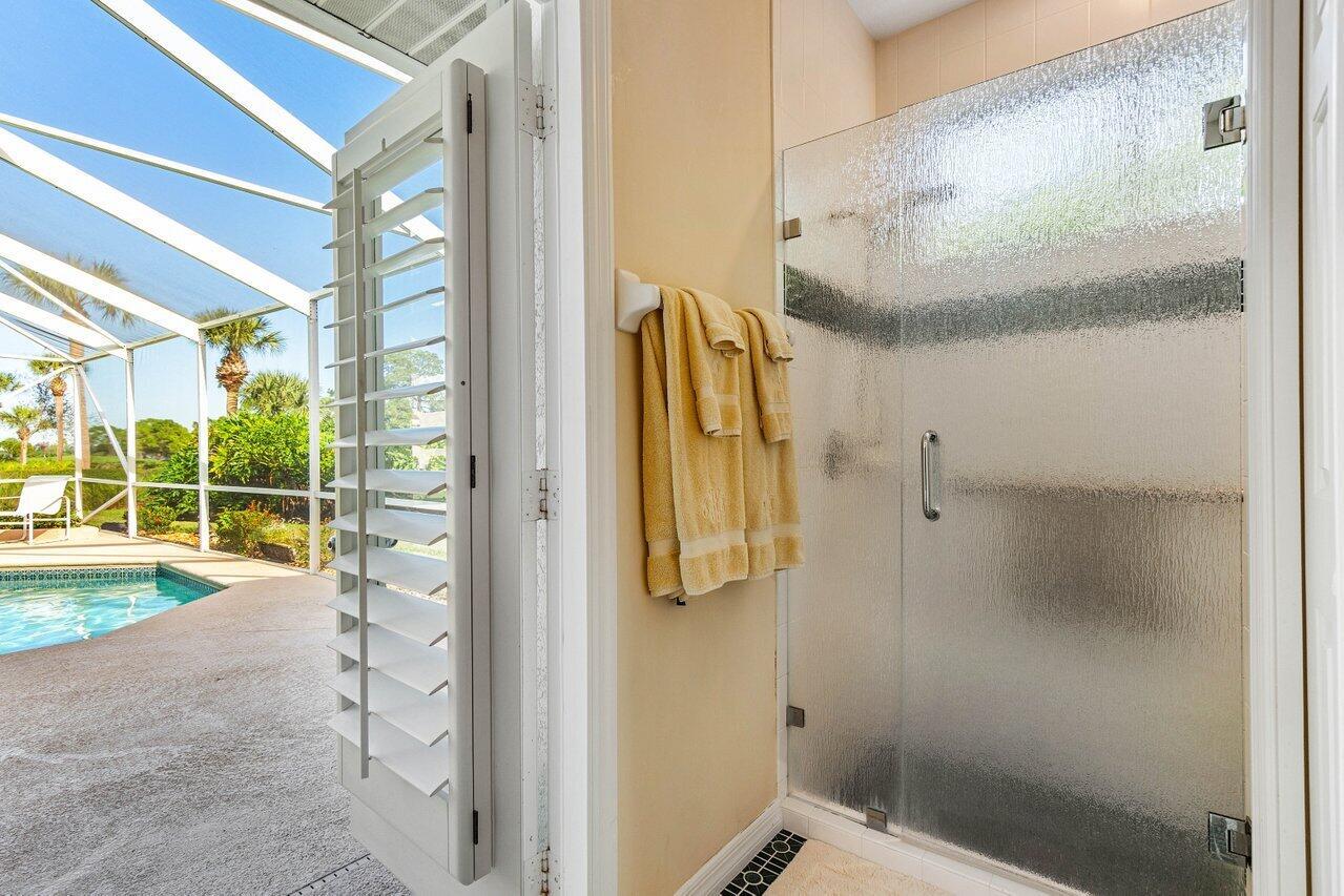 1220 NW Winters Creek Road