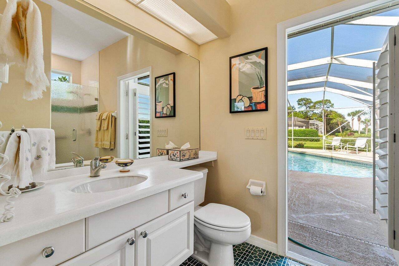 1220 NW Winters Creek Road