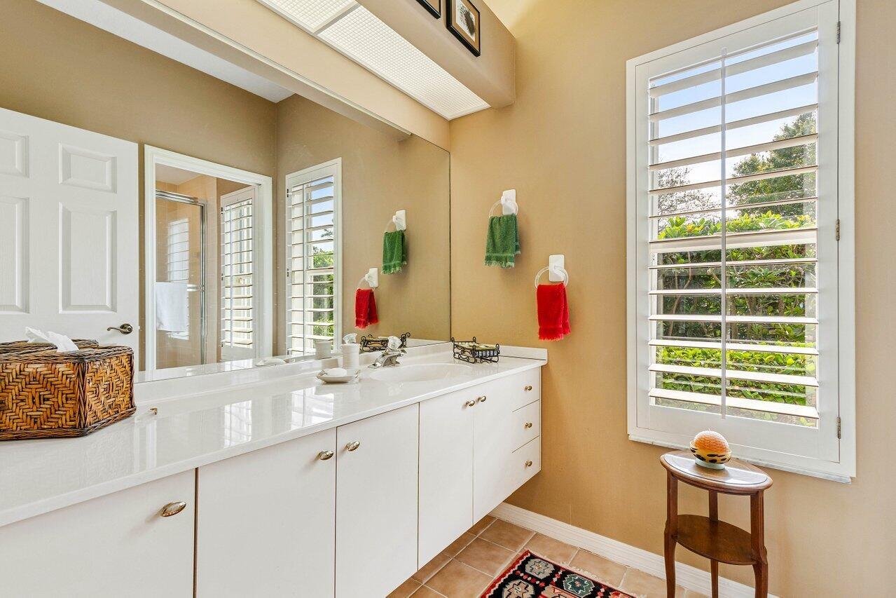 1220 NW Winters Creek Road