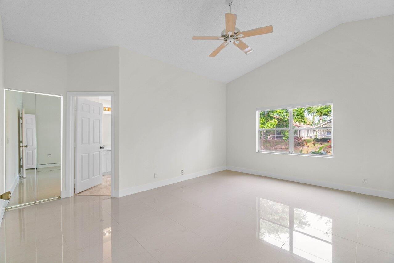 2757 S Clearbrook Circle