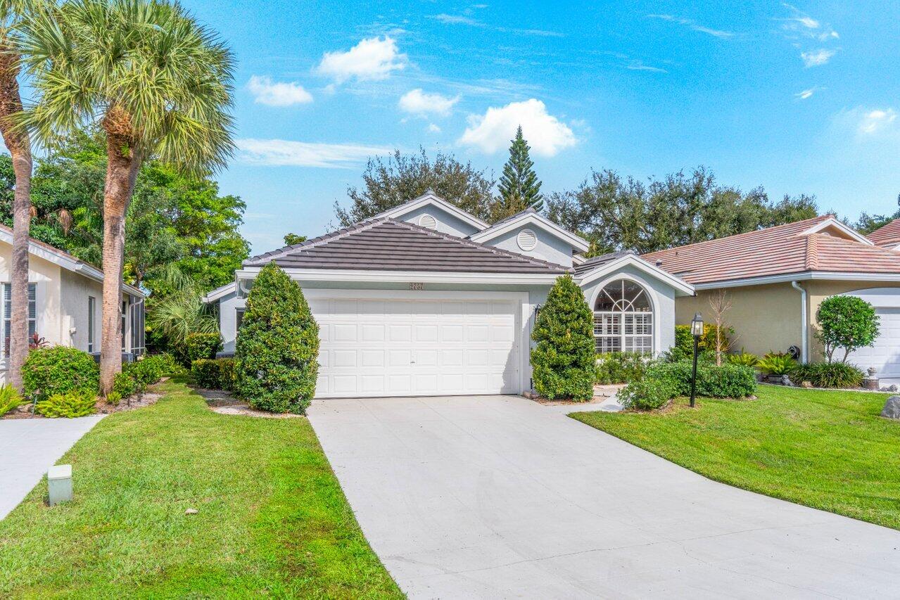 2757 S Clearbrook Circle