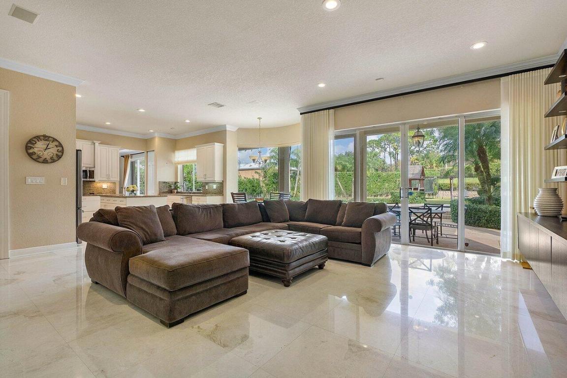 19329 Skyridge Circle