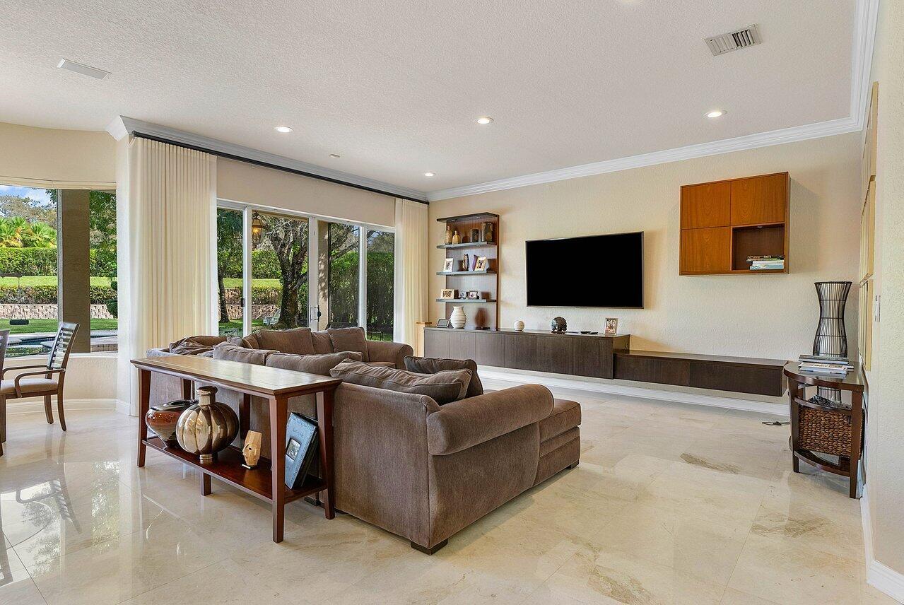 19329 Skyridge Circle