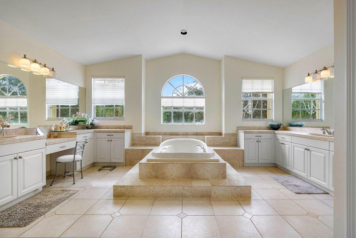 19329 Skyridge Circle