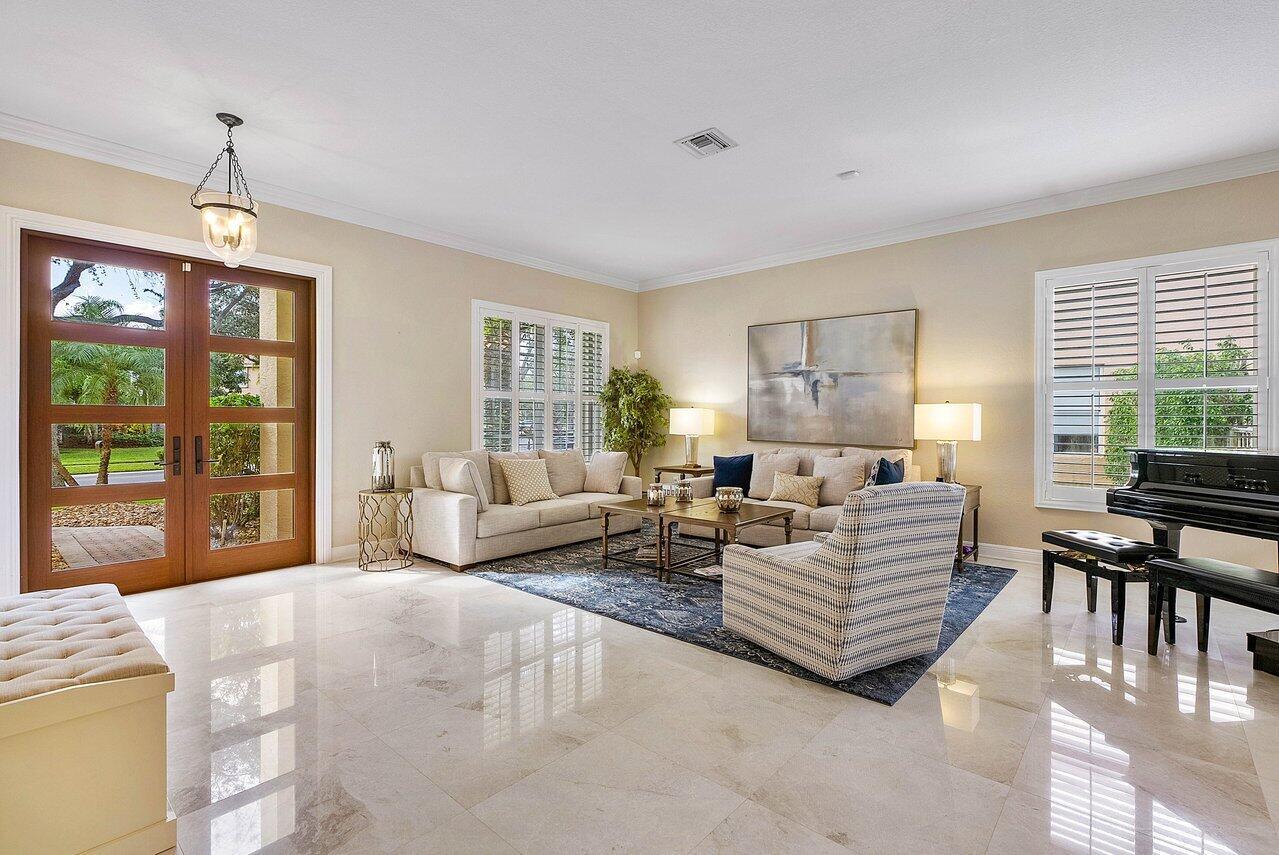 19329 Skyridge Circle