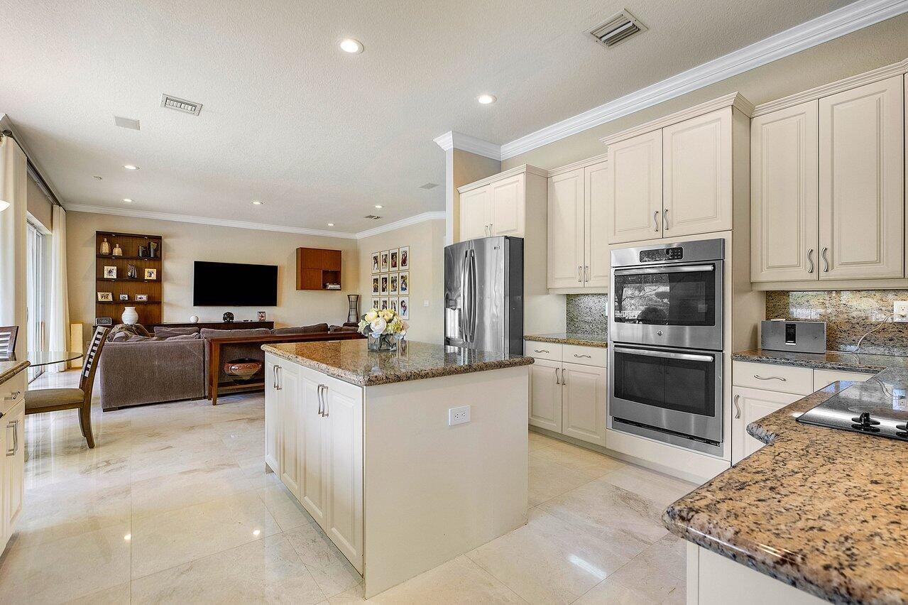 19329 Skyridge Circle