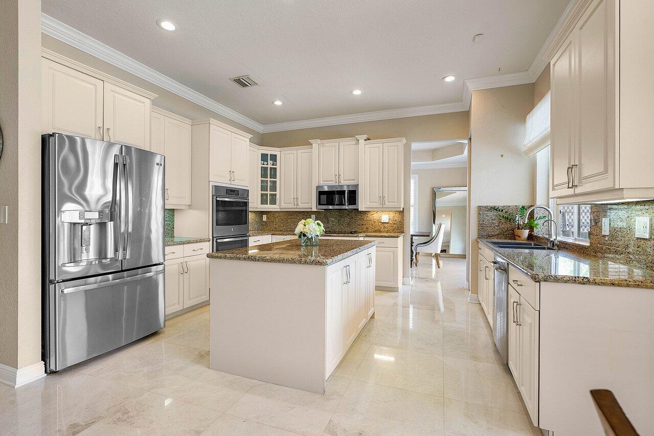 19329 Skyridge Circle