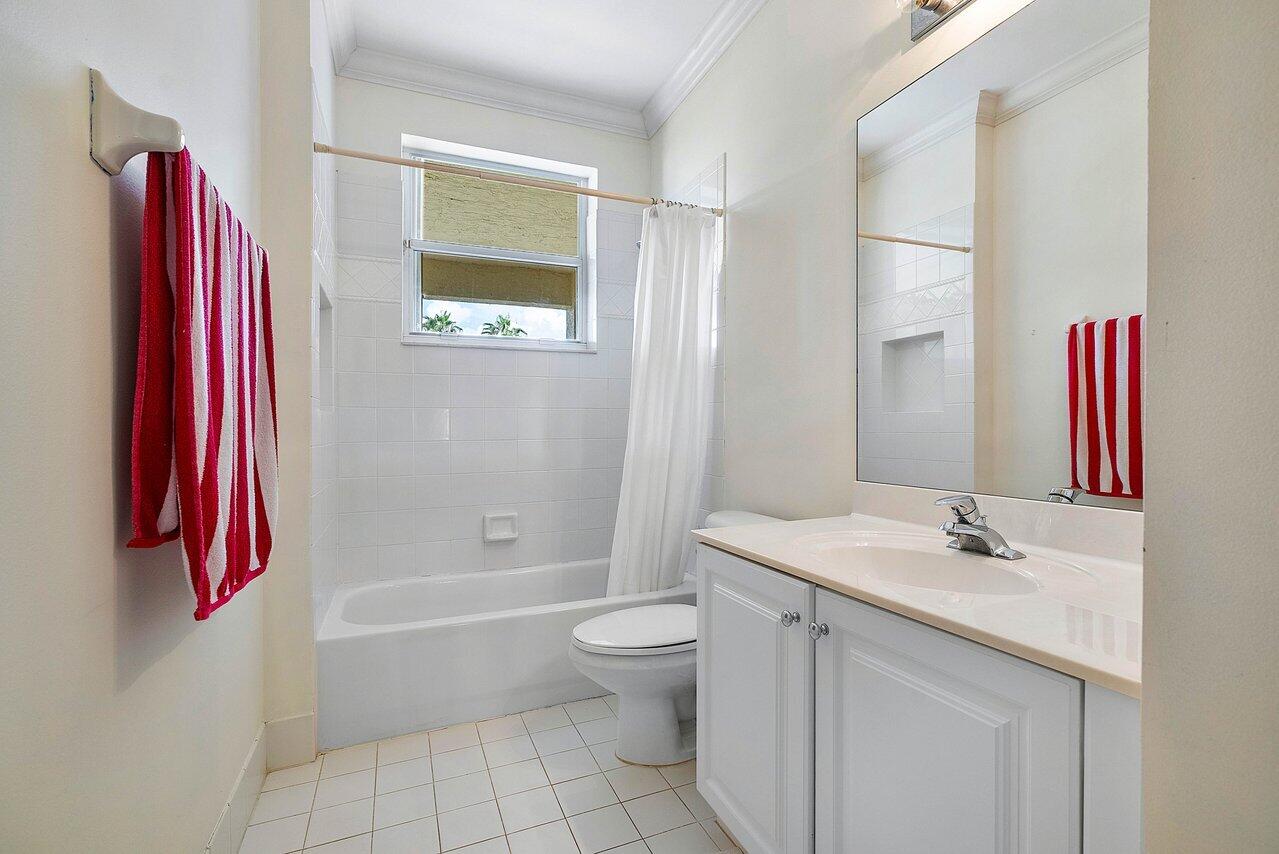 19329 Skyridge Circle