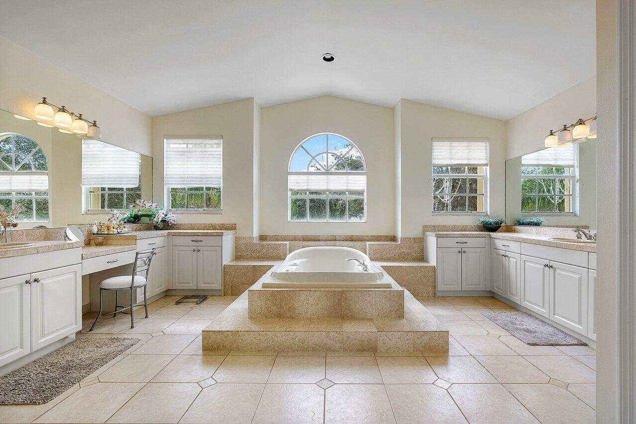 19329 Skyridge Circle