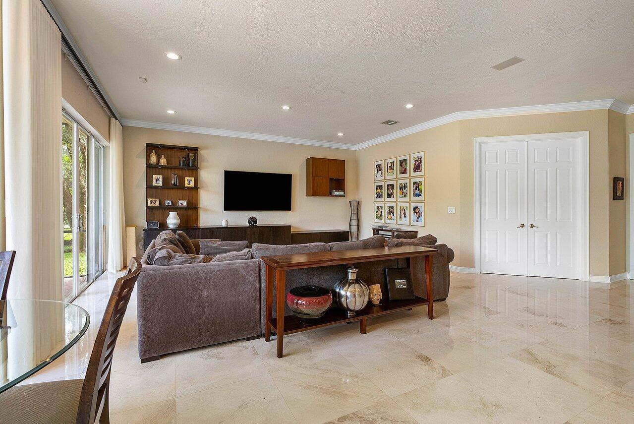 19329 Skyridge Circle