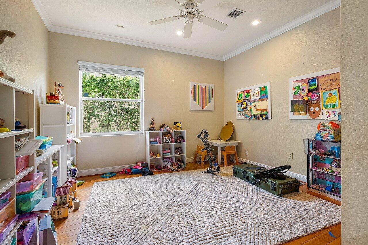 19329 Skyridge Circle