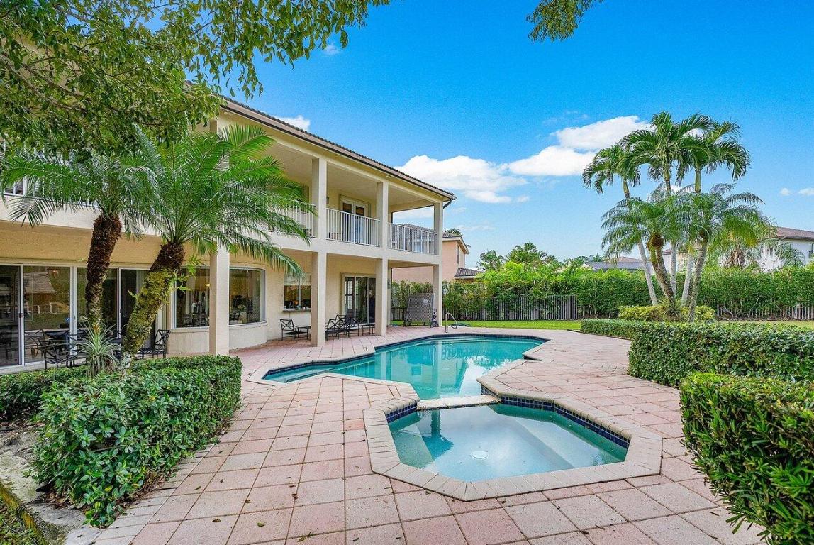 19329 Skyridge Circle