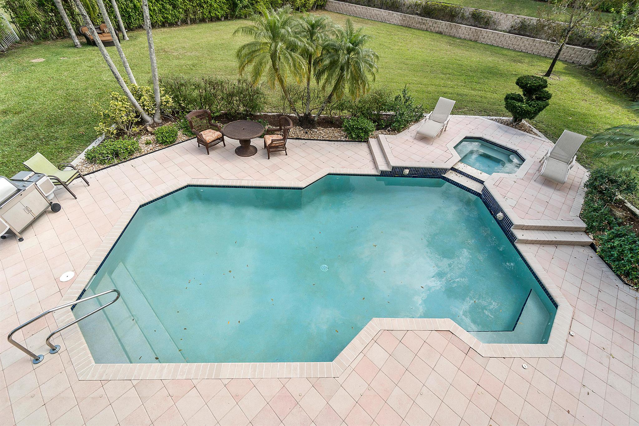 19329 Skyridge Circle