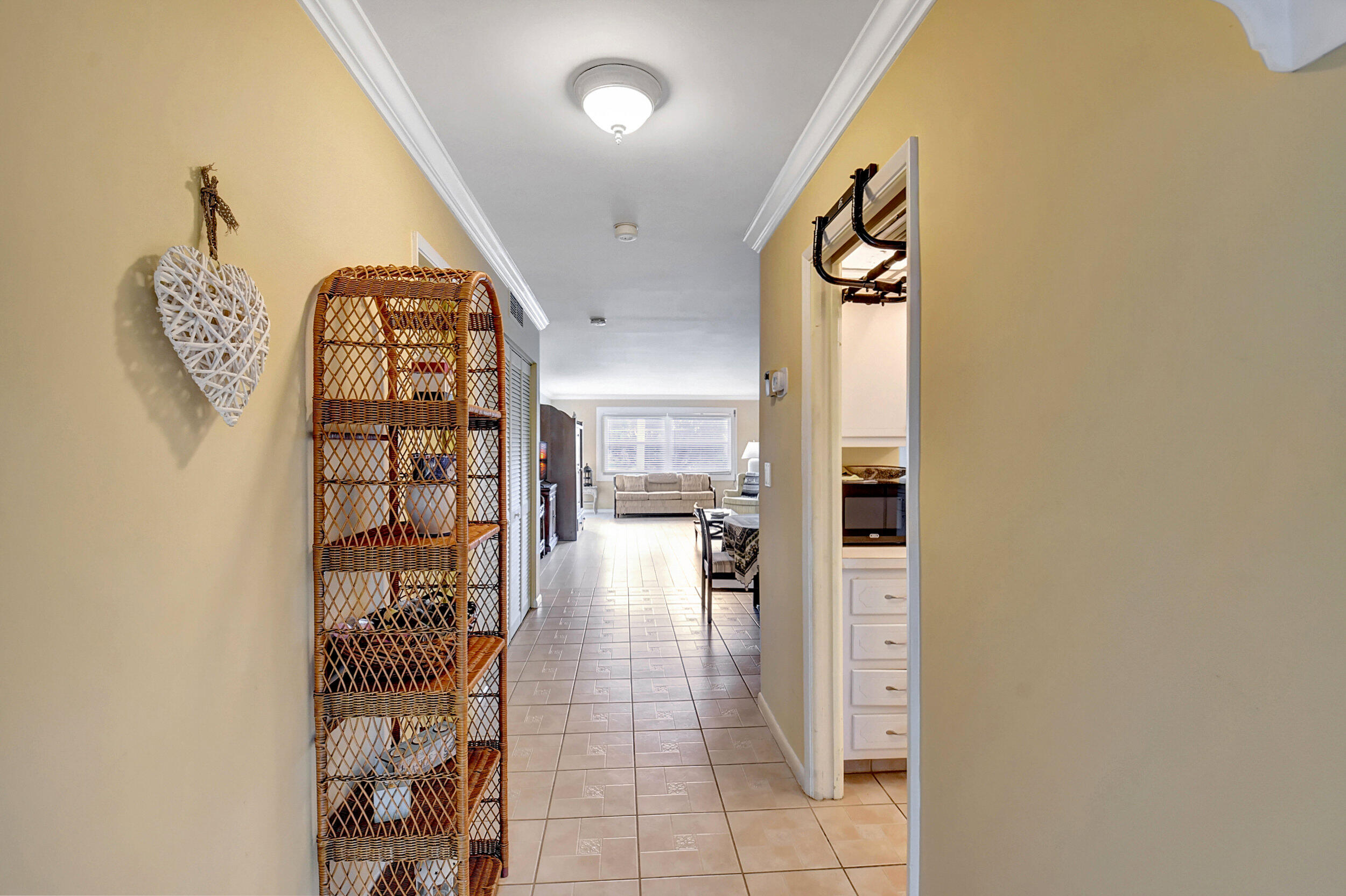 80 Venetian Drive 201s