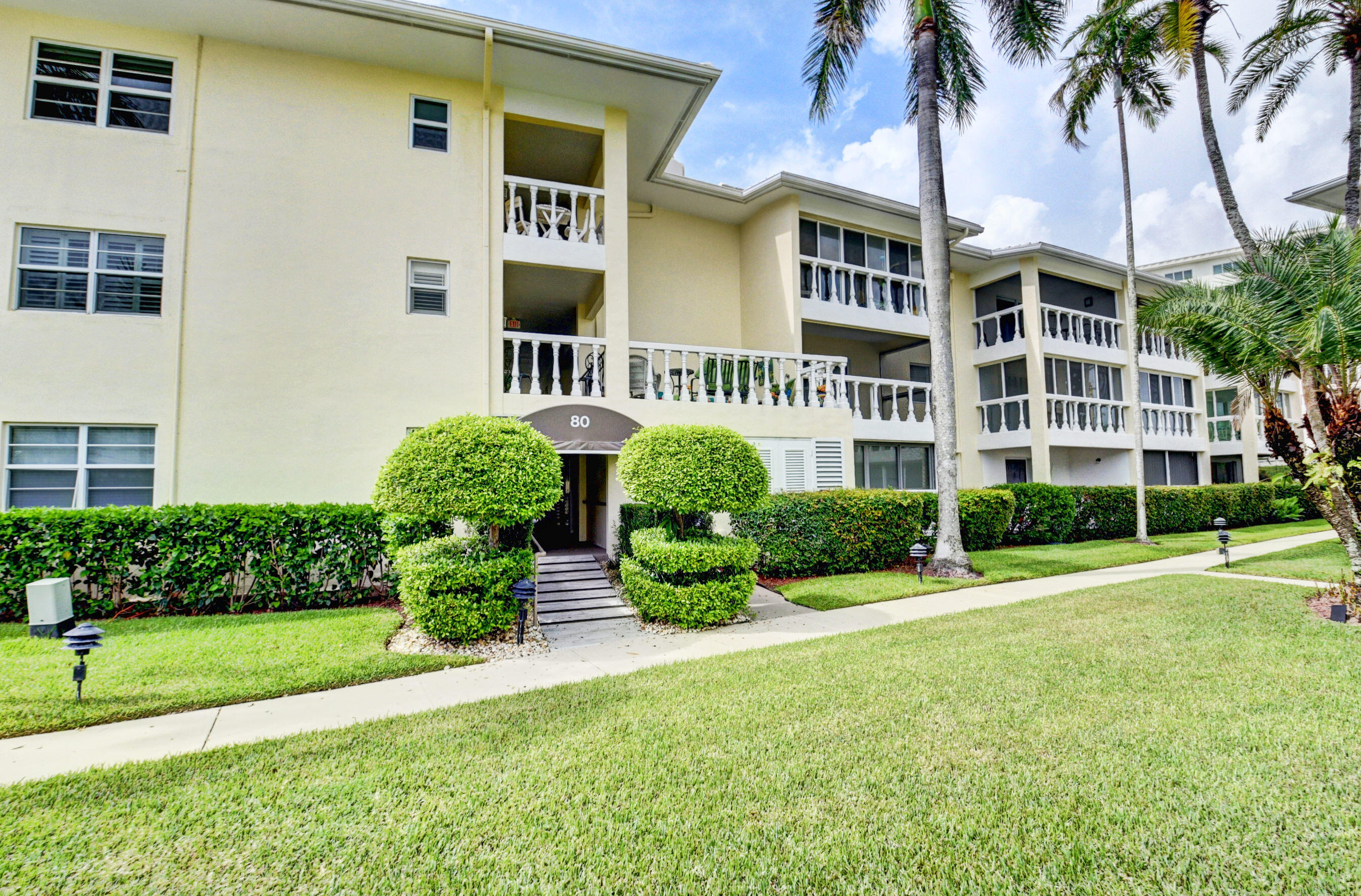 80 Venetian Drive 201s