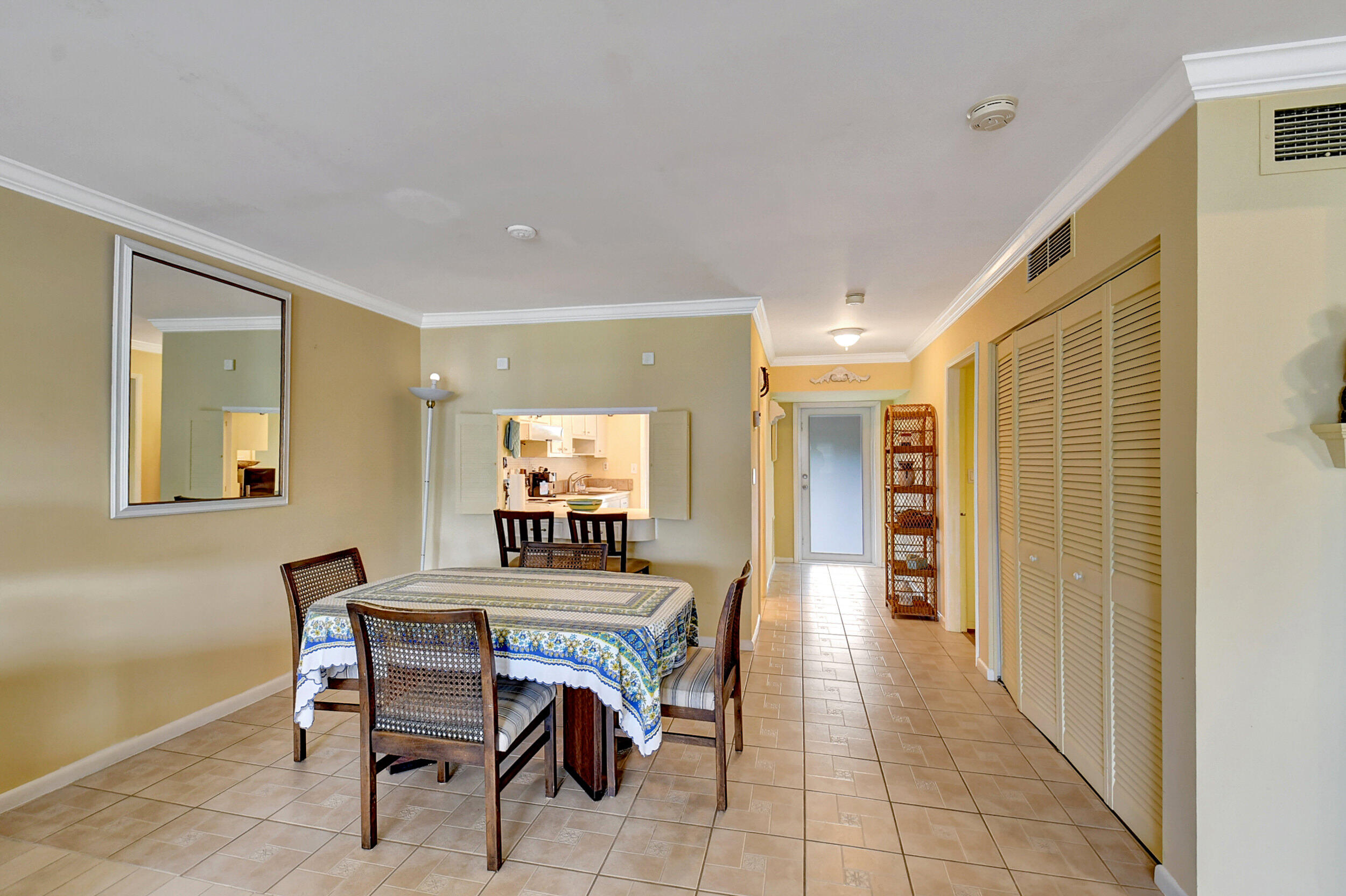 80 Venetian Drive 201s