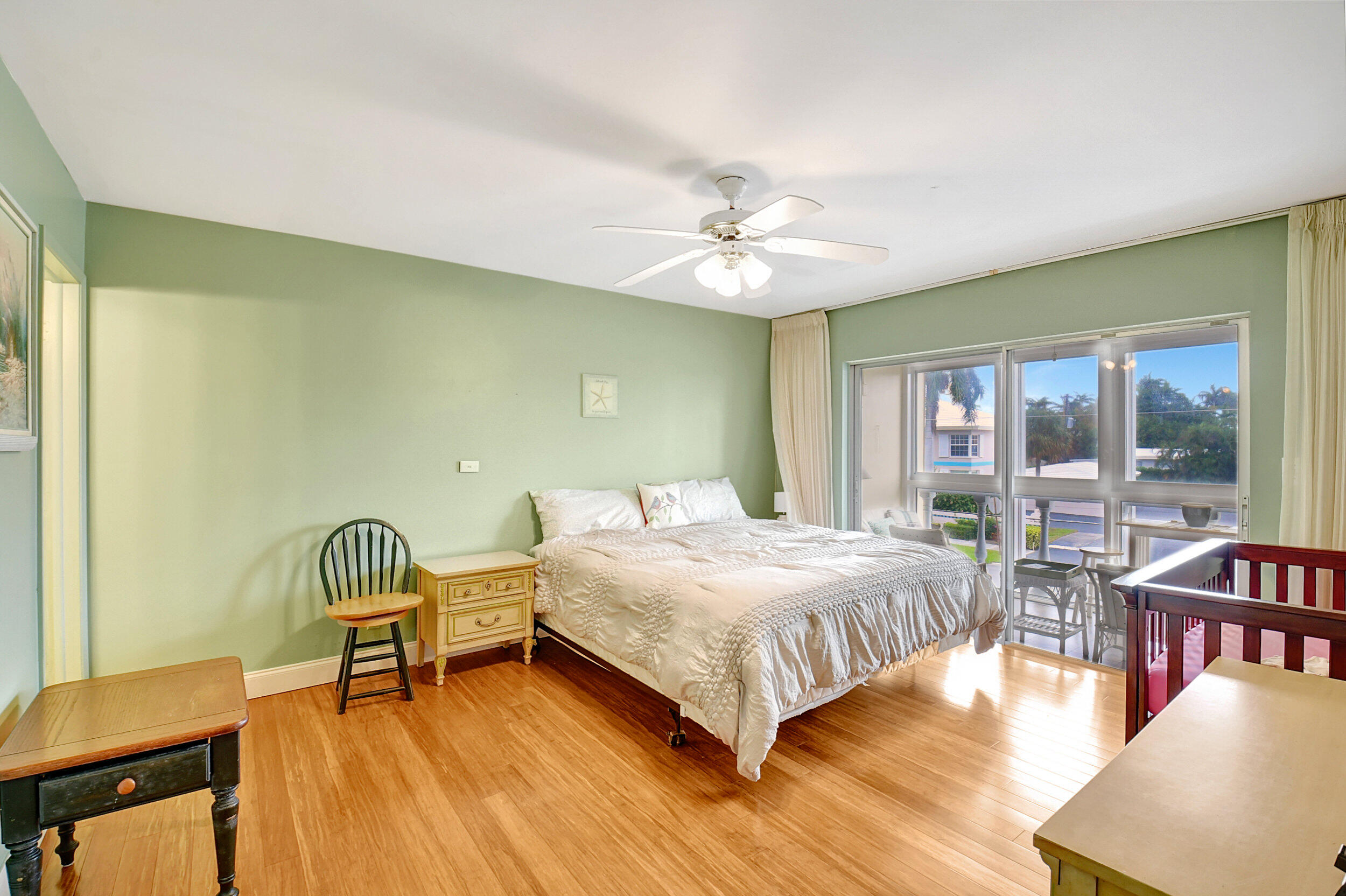 80 Venetian Drive 201s