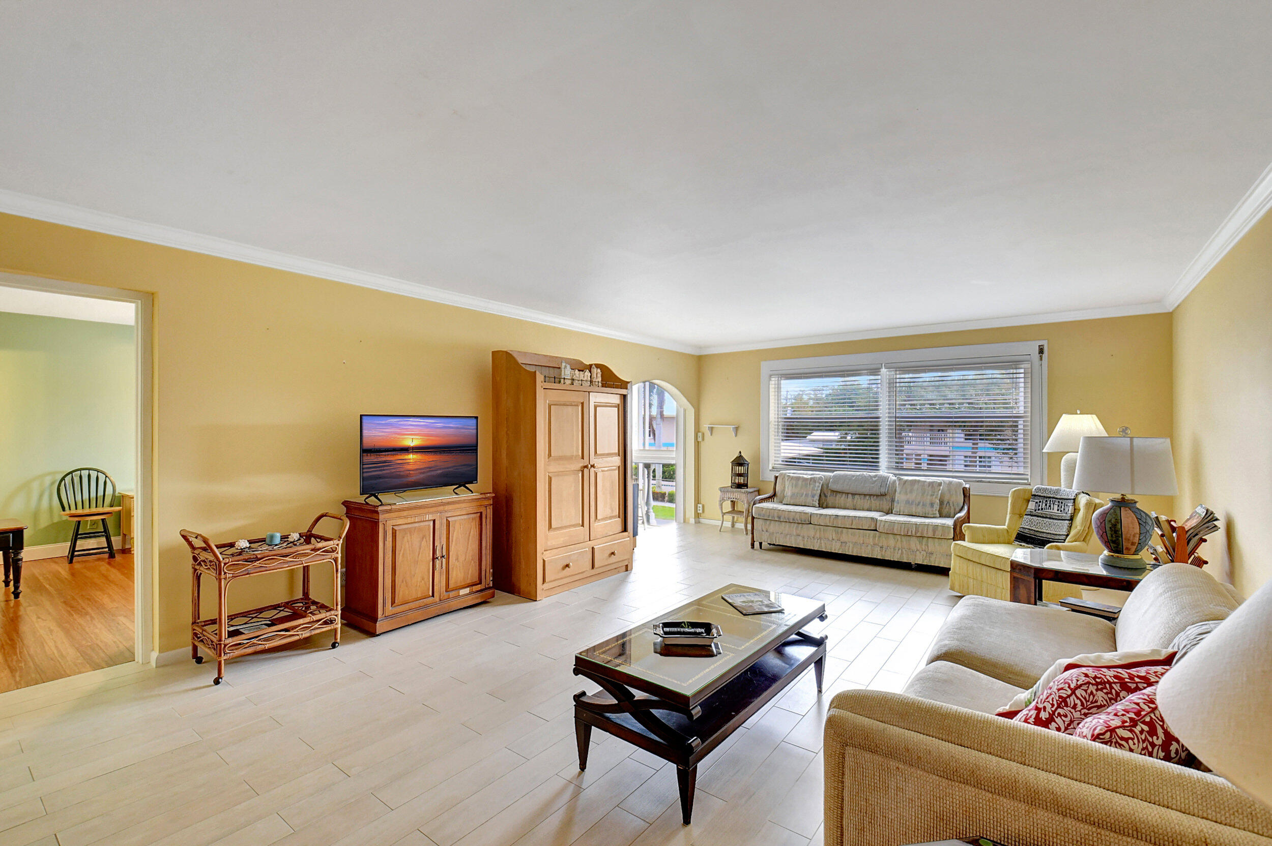 80 Venetian Drive 201s