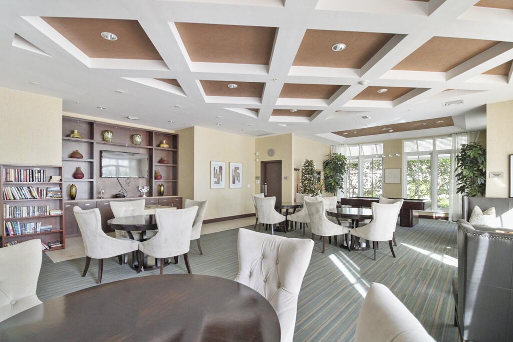 450 N Federal Highway 1204