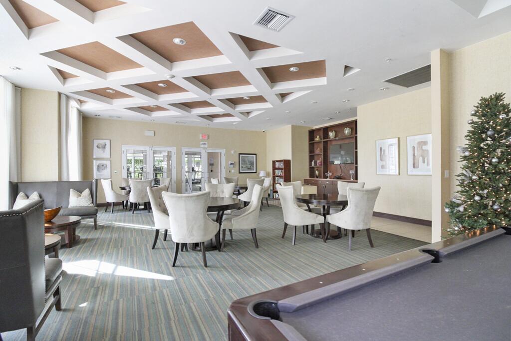 450 N Federal Highway 1204