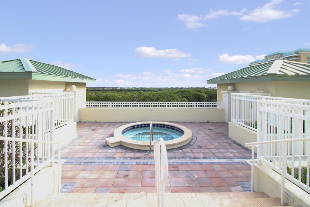 450 N Federal Highway 1204