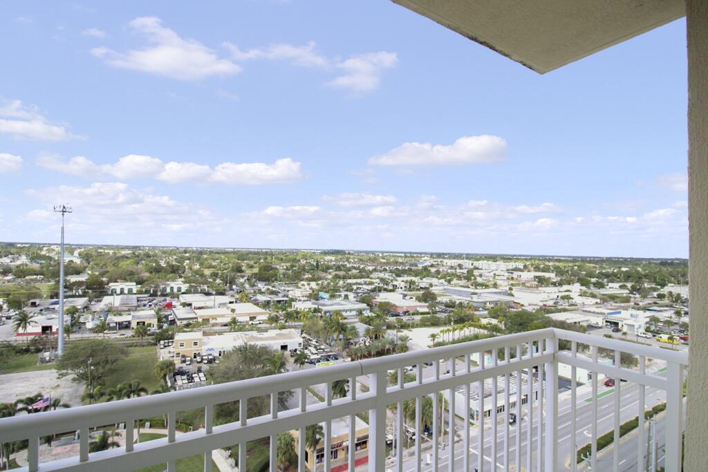 450 N Federal Highway 1204