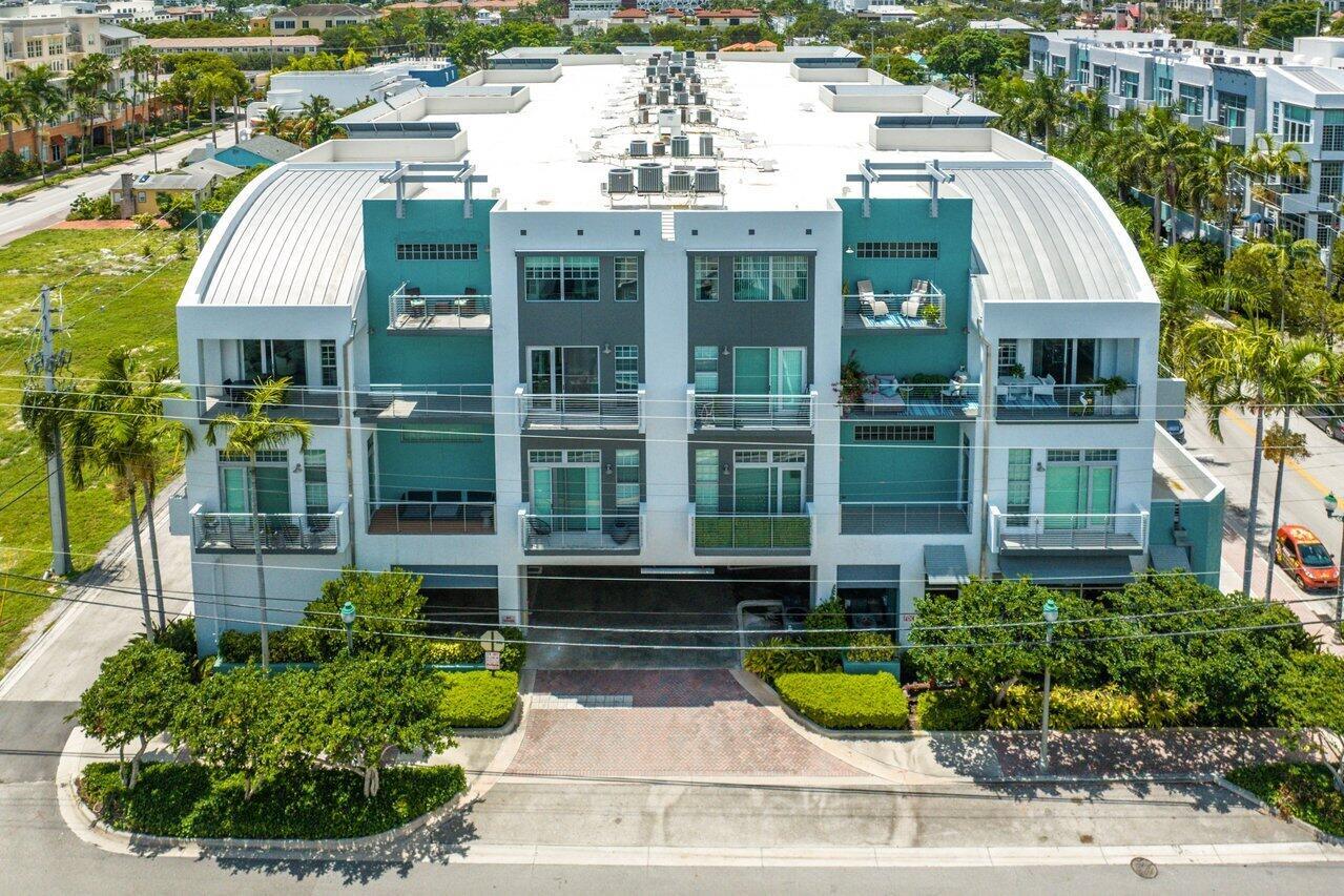 185 NE 4th Avenue 302