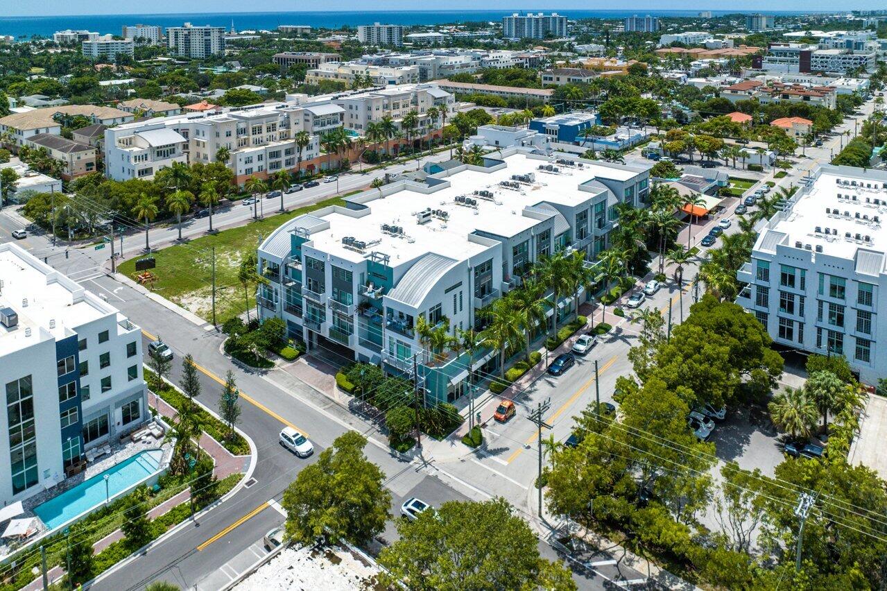 185 NE 4th Avenue 302