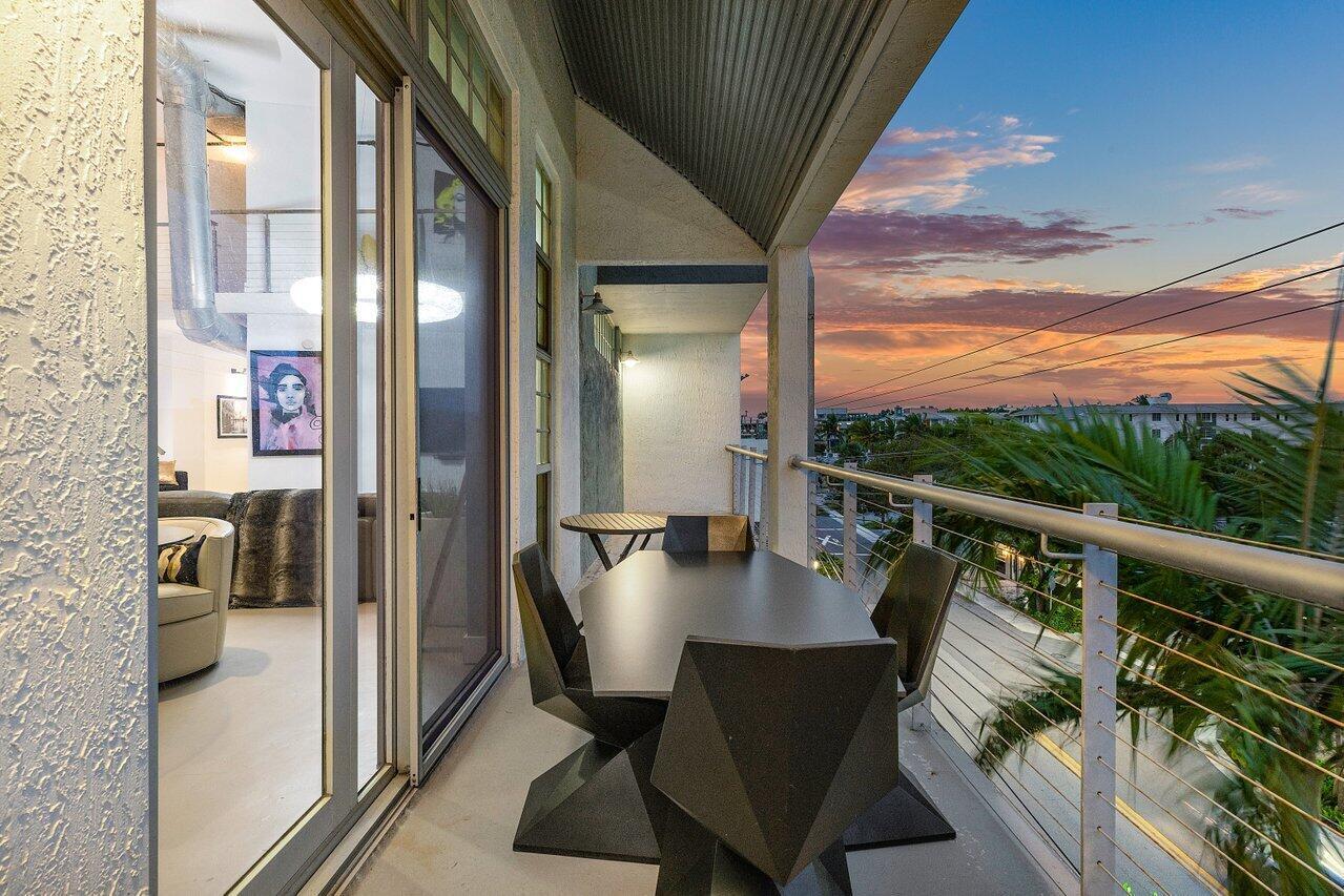 185 NE 4th Avenue 302