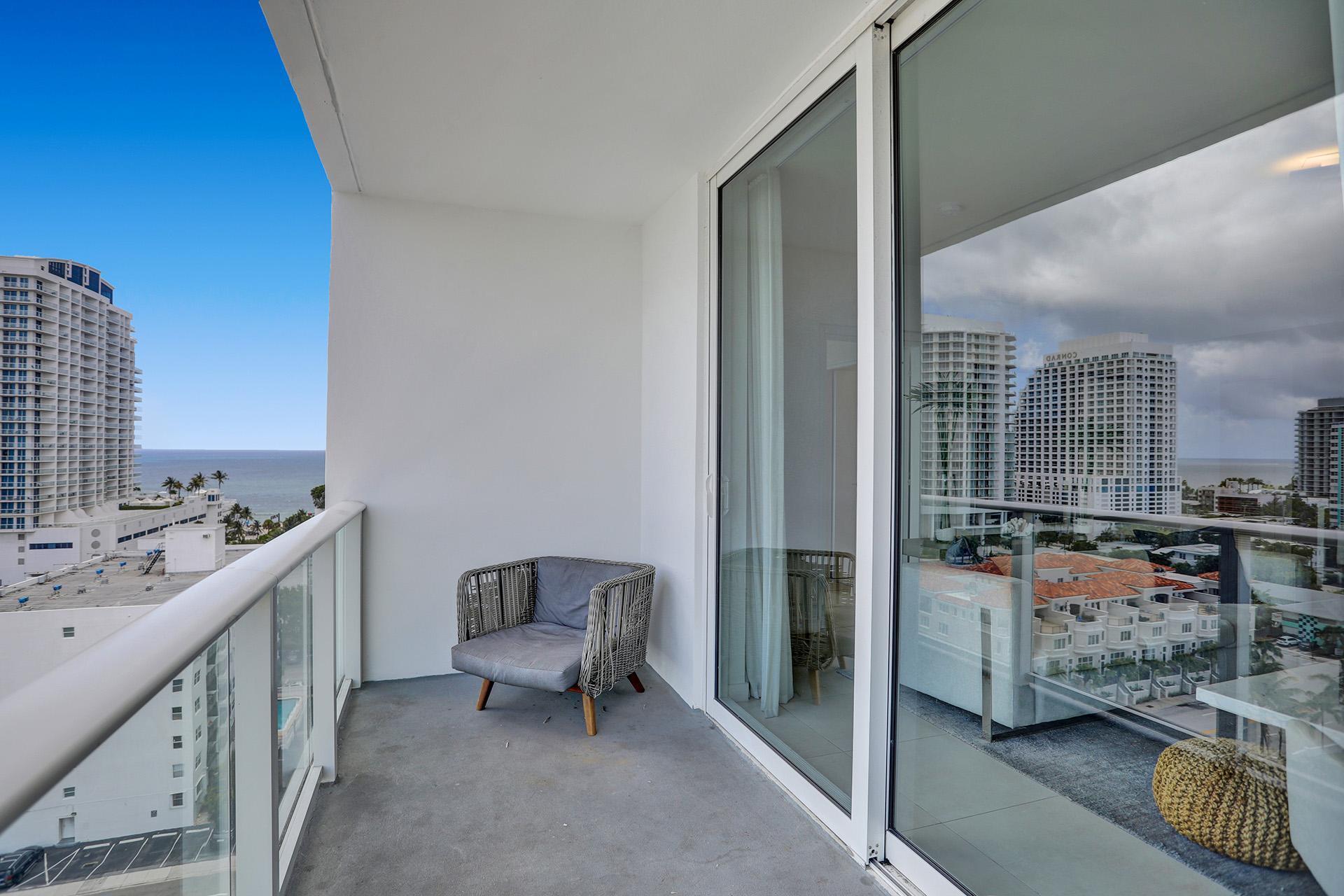 401 N Birch Road 1212